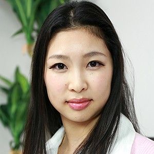 联合企业女业务 内田凛